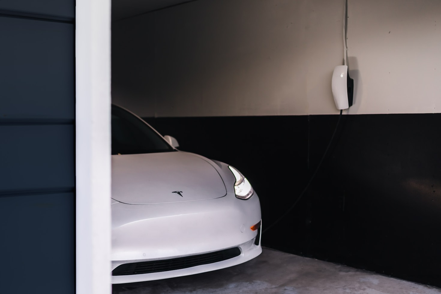 Step-by-Step Guide to a Garage Makeover